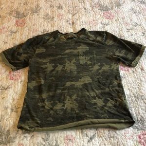 Men’s camo T